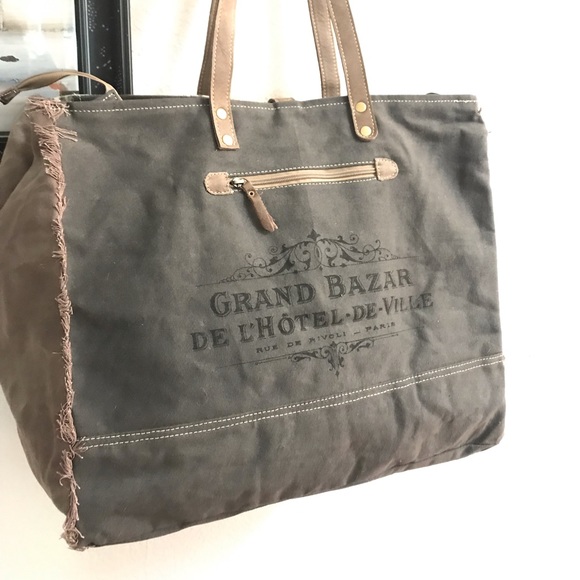 New MYRA bag weekender overnight upcycled cow print leather canvas beach diaper - Picture 5 of 15